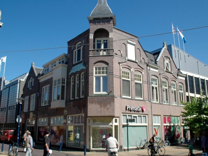 Winkel/woonhuis Assen