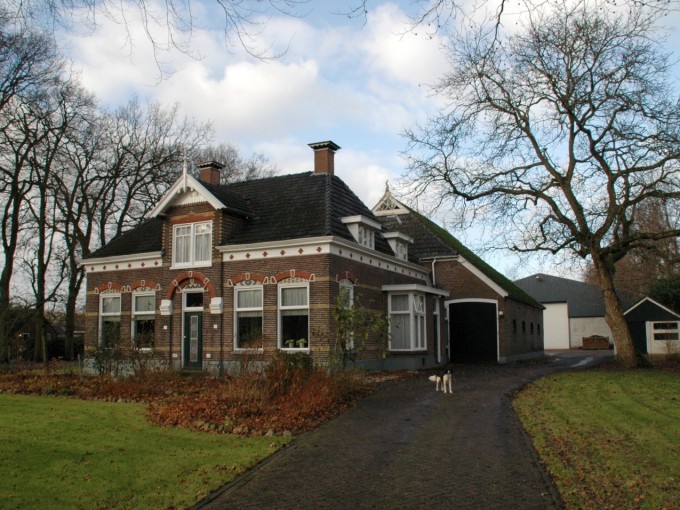 Dwarshuisboerderij Wachtum