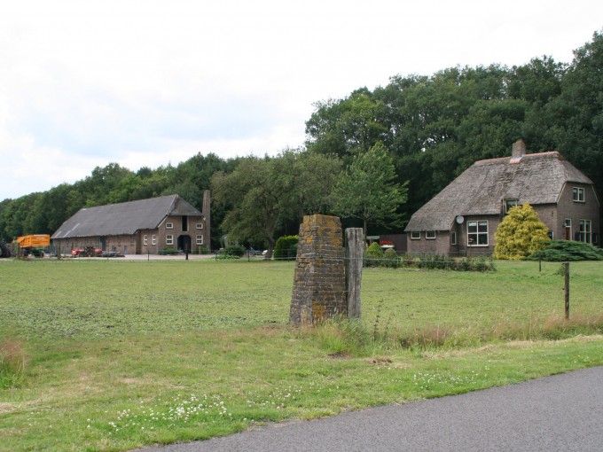 Restanten Modelboerderij Dennenhoeve met beheerderswoning